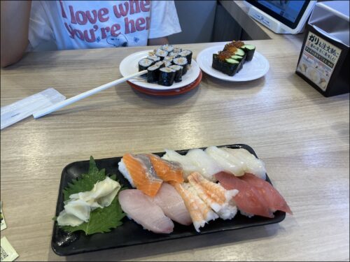 かっぱ寿司　テーブル