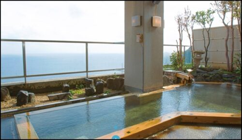 ホテル熱川　露天風呂